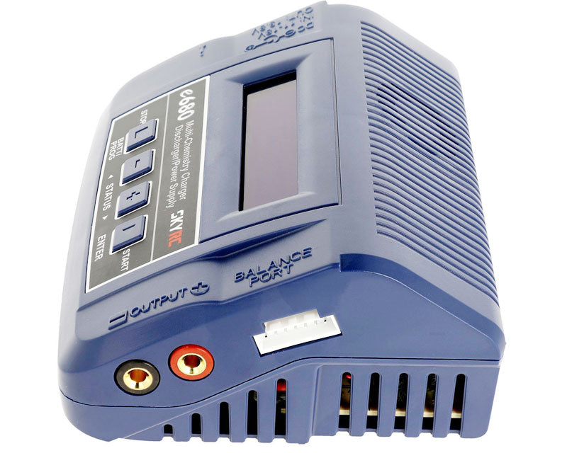 SkyRC Multifunktions Ladegerät e680 AC/DC 230V/12V